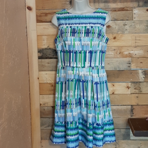 Dress Barn Dresses & Skirts - Dressbarn dress Size 6